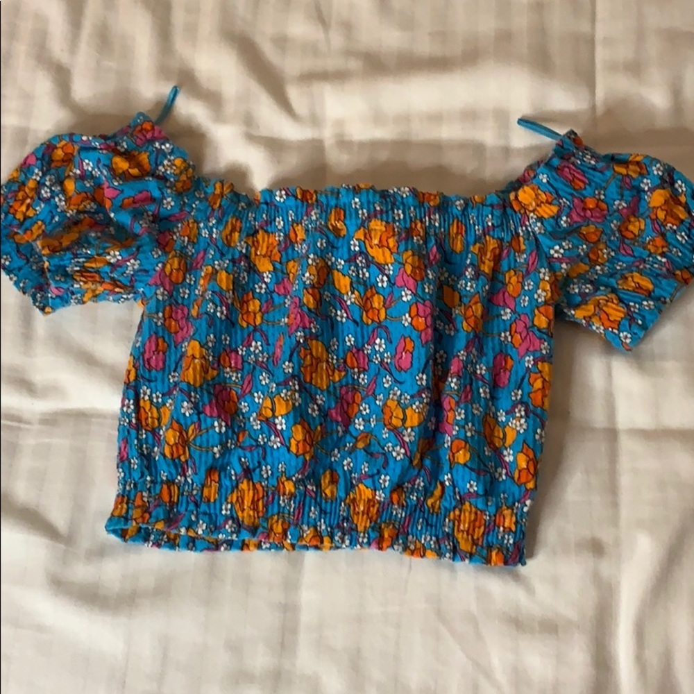 Floral off the shoulder crop top - Picture 3 of 4